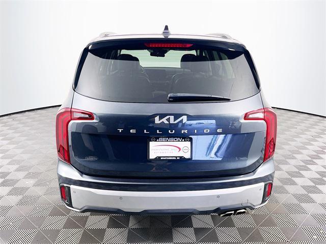 Photo of 2024 Gravity Gray Kia Telluride