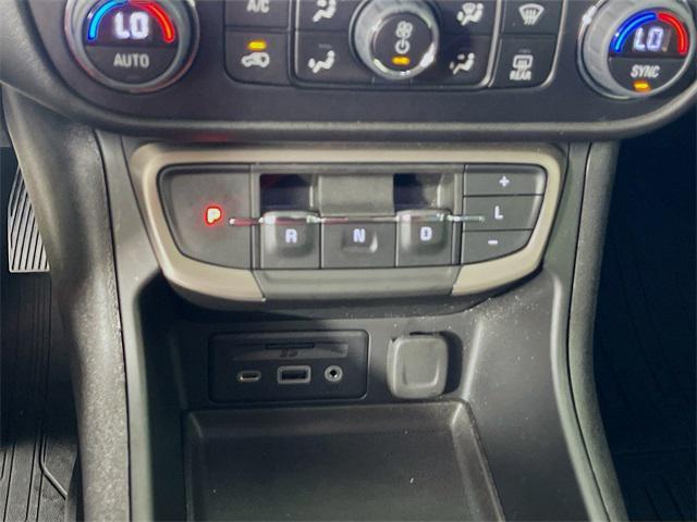 Photo of 2024 White Frost Tricoat GMC Terrain