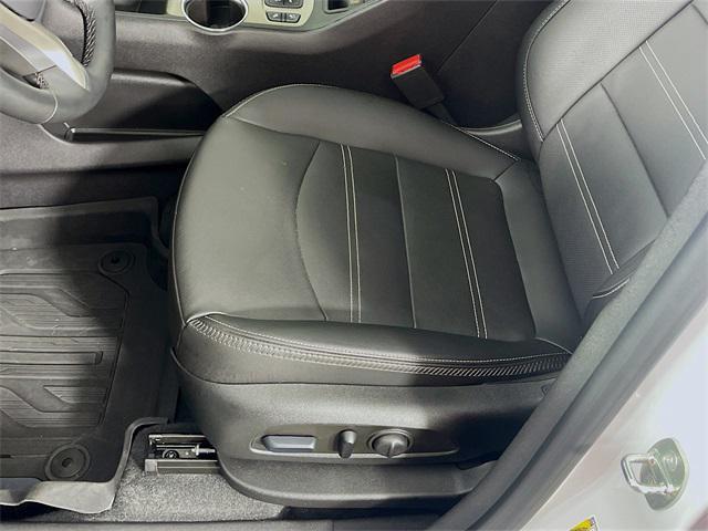 Photo of 2024 White Frost Tricoat GMC Terrain