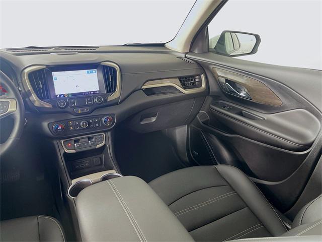 Photo of 2024 White Frost Tricoat GMC Terrain