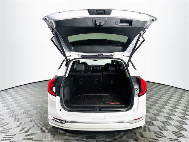 Photo of 2024 White Frost Tricoat GMC Terrain