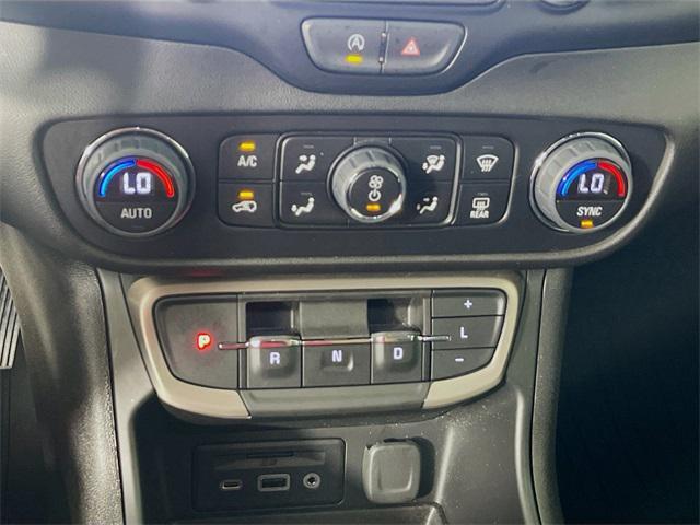 Photo of 2024 White Frost Tricoat GMC Terrain