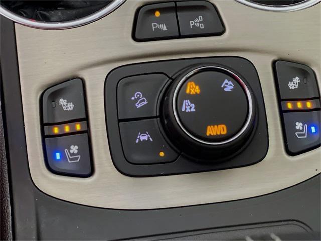 Photo of 2024 White Frost Tricoat GMC Terrain