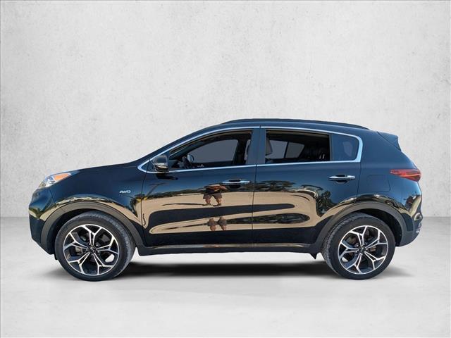 Photo of 2022 Black Cherry Kia Sportage