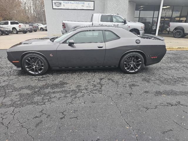 2020 Dodge Challenger