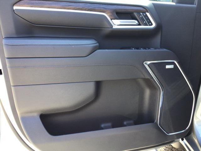 Photo of 2025 Sterling Metallic GMC Sierra 2500