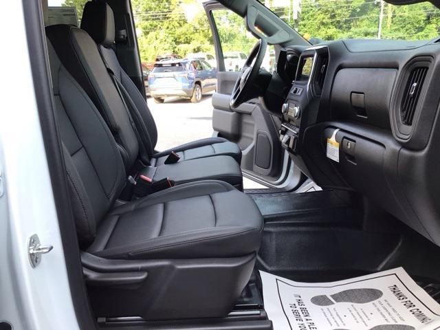 Photo of 2025 Summit White GMC Sierra 2500