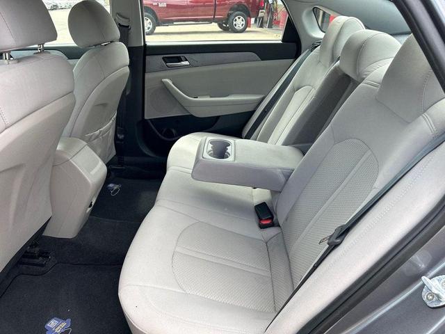 Photo of 2018 GREY Hyundai SONATA