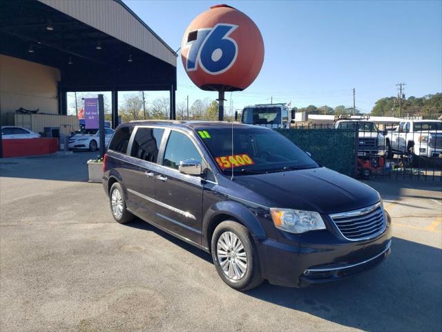 2011 Chrysler Town & Country