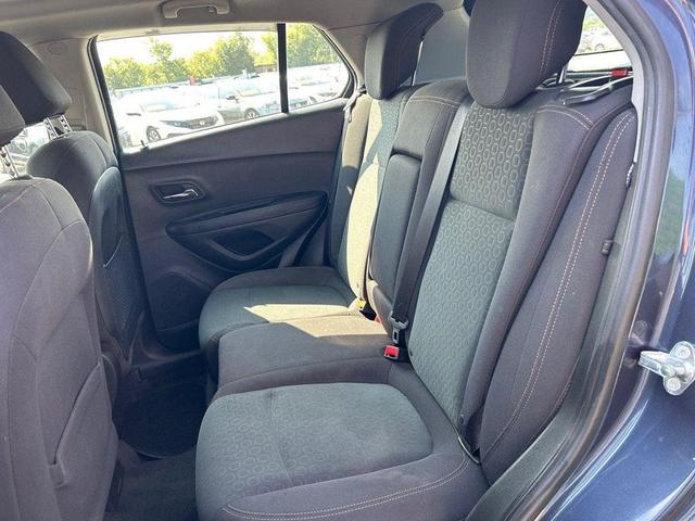 Photo of 2018 GREY Chevrolet Trax