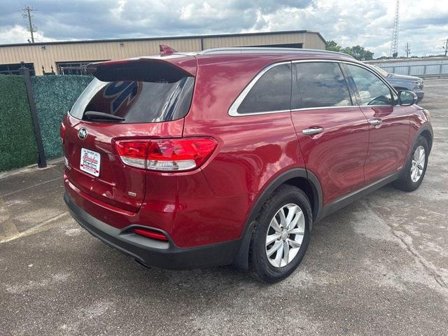 Photo of 2017 Remington Red Kia Sorento