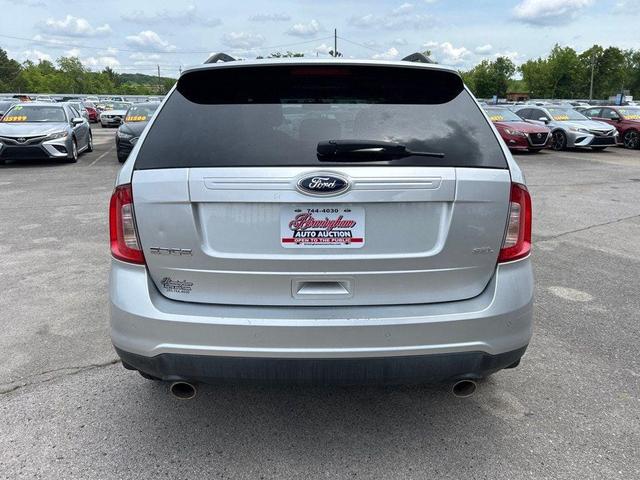 Photo of 2014 Ingot Silver Metallic Ford Edge