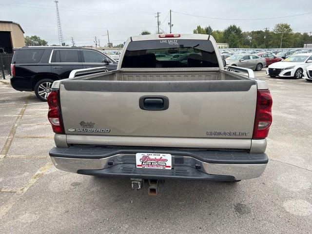 Photo of 2003 SILVER Chevrolet Silverado 1500