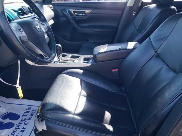 Photo of 2015 GREY Nissan Altima