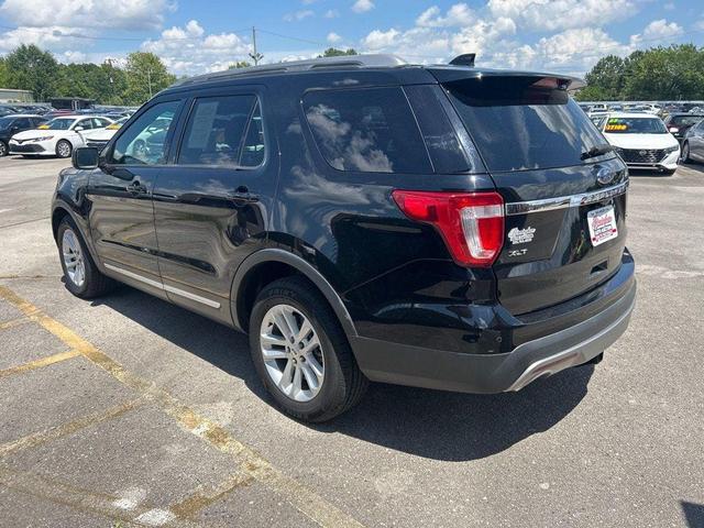 Photo of 2016 Shadow Black Ford Explorer