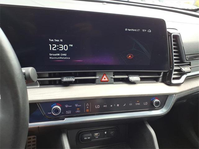 Photo of 2023 Ebony Black Kia Sportage