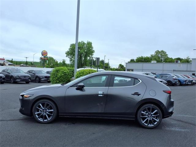 Photo of 2025 Gray Mazda Mazda3
