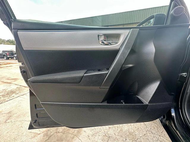 Photo of 2016 Black Sand Pearl Toyota Corolla
