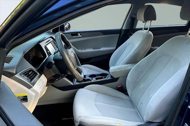 Photo of 2016 Blue Hyundai SONATA