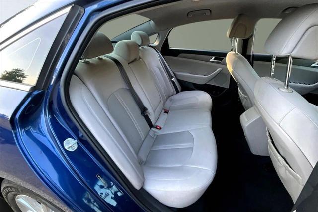 Photo of 2016 Blue Hyundai SONATA