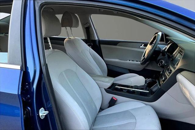 Photo of 2016 Blue Hyundai SONATA