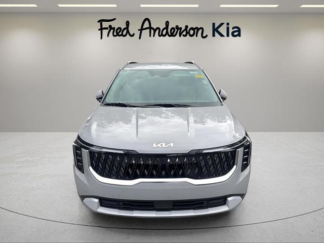 Photo of 2025 Ceramic Silver Kia Carnival Hybrid