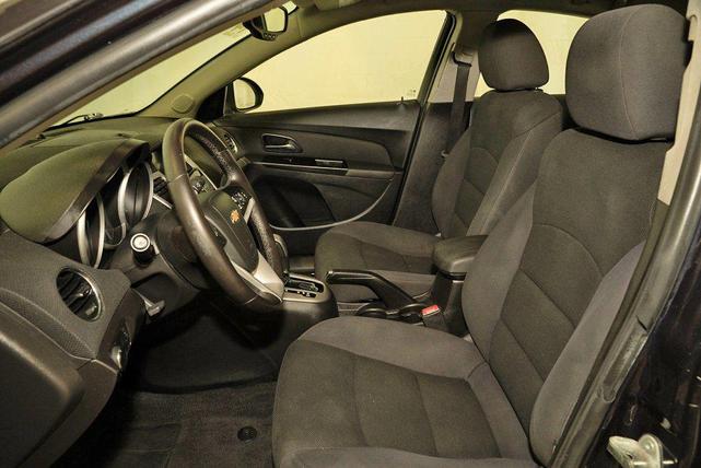 Photo of 2014 Blue Ray Metallic Chevrolet Cruze