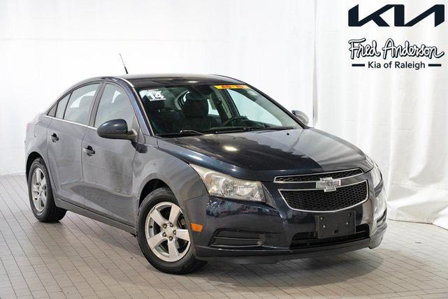 Photo of 2014 Blue Ray Metallic Chevrolet Cruze