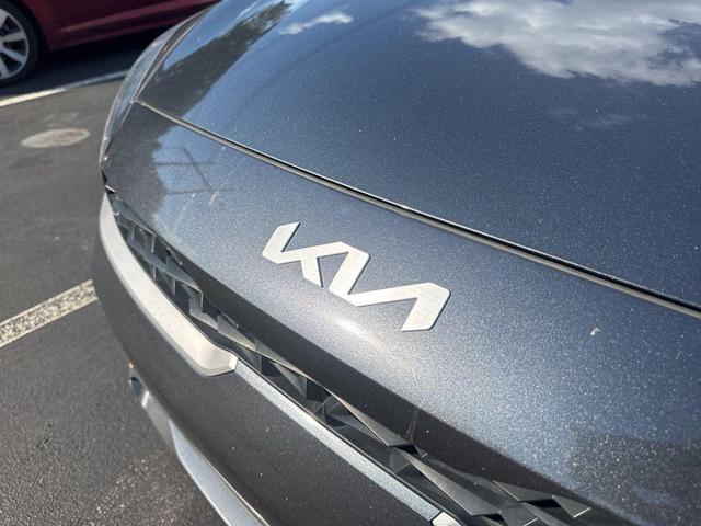 Photo of 2022 Gravity Gray Kia Forte