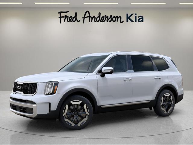 Photo of 2025 Glacial White Pearl Kia Telluride