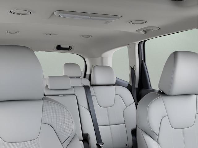 Photo of 2025 Glacial White Pearl Kia Telluride