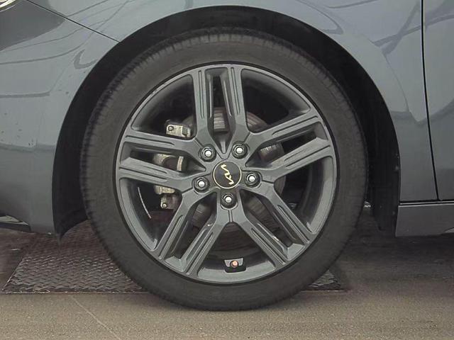 Photo of 2021 Gravity Gray Kia Forte