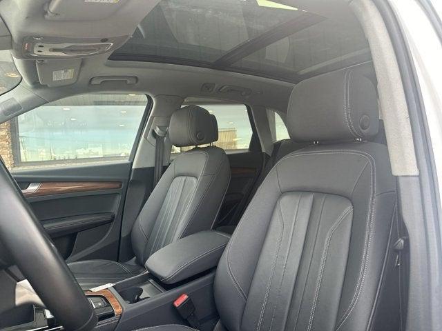 Photo of 2023 Ibis White Audi Q5
