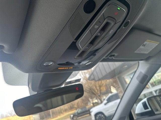 Photo of 2023 Ibis White Audi Q5