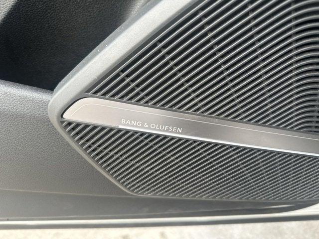 Photo of 2023 Ibis White Audi Q5