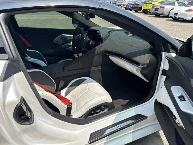 Photo of 2023 White Pearl Metallic Tricoat Chevrolet Corvette