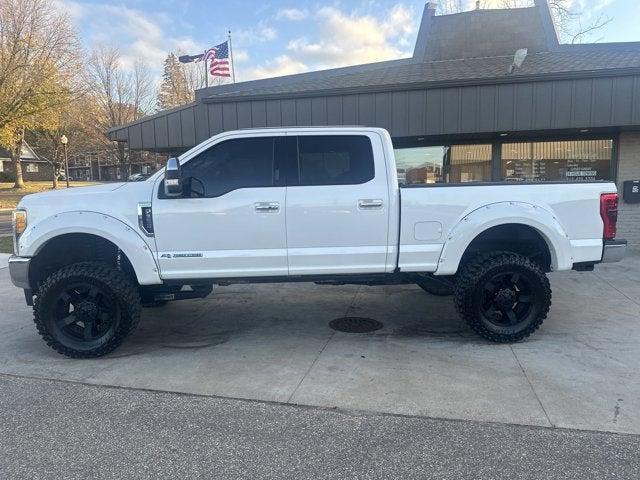 Photo of 2017 Oxford White Ford F-350