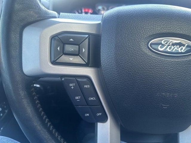 Photo of 2017 Oxford White Ford F-350