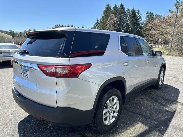 Photo of 2020 Silver Ice Metallic Chevrolet Traverse