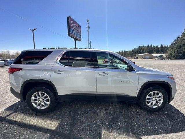 Photo of 2020 Silver Ice Metallic Chevrolet Traverse