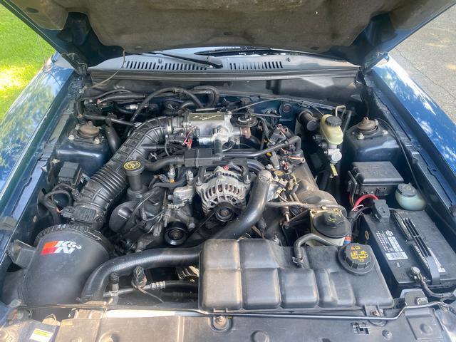 Photo of 2000 Atlantic Blue Metallic Ford Mustang