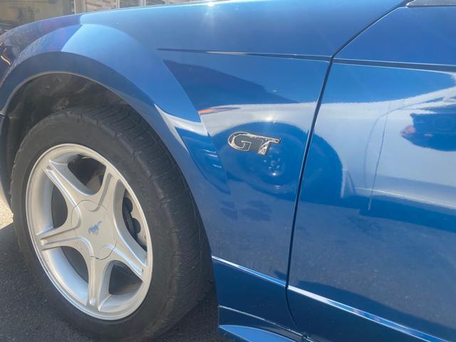 Photo of 2000 Atlantic Blue Metallic Ford Mustang