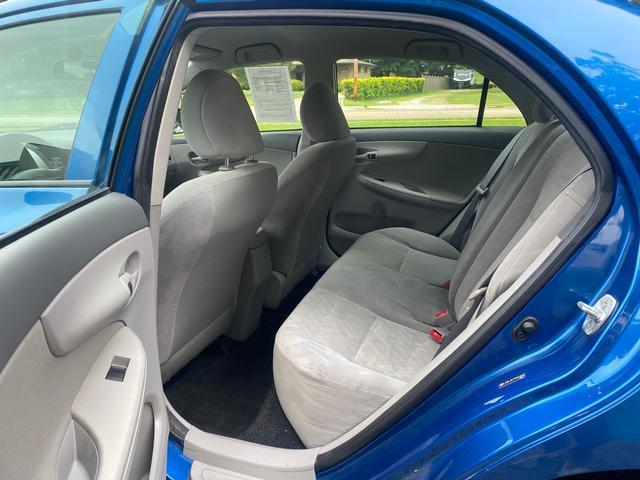 Photo of 2009 Blue Streak Metallic Toyota Corolla