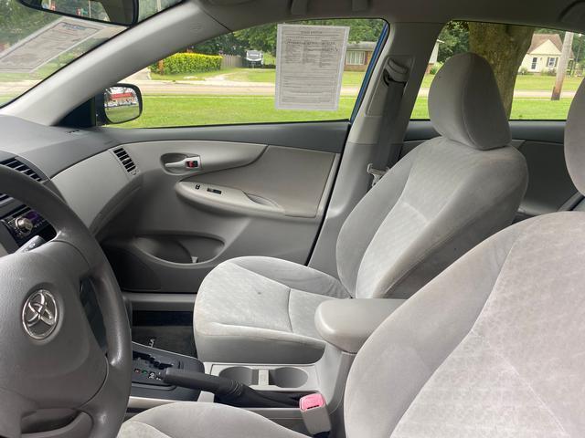 Photo of 2009 Blue Streak Metallic Toyota Corolla