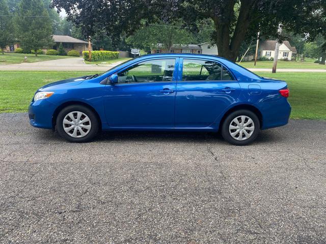 Photo of 2009 Blue Streak Metallic Toyota Corolla