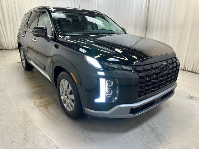 Photo of 2023 Black Hyundai PALISADE