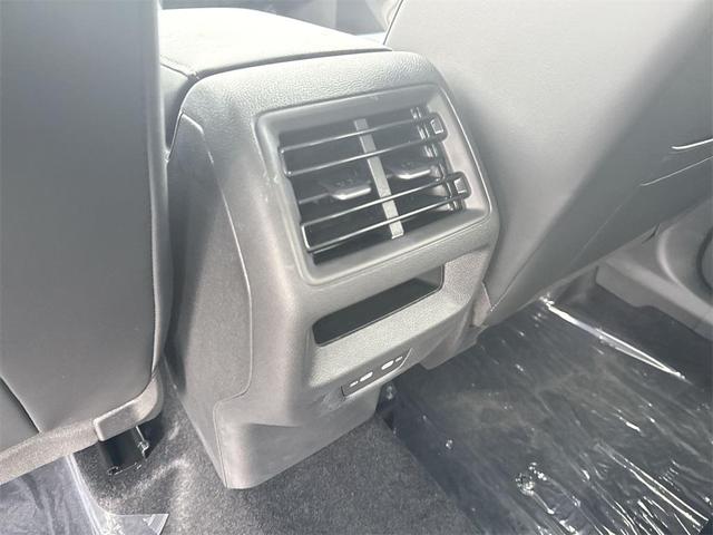 Photo of 2025 Platinum Gray Metallic Volkswagen Tiguan