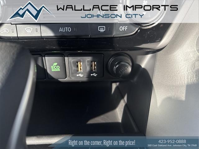 Photo of 2025 Silver Alloy Mitsubishi Eclipse Cross