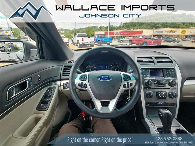 Photo of 2013 Ingot Silver Ford Explorer