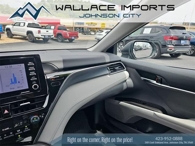 Photo of 2024 Gray Toyota Camry